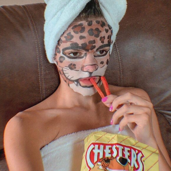 Animal Character Sheet Masks 6 Pack, Moisturizing & Hydrating Face Mask with Hya - Picture 8 of 9